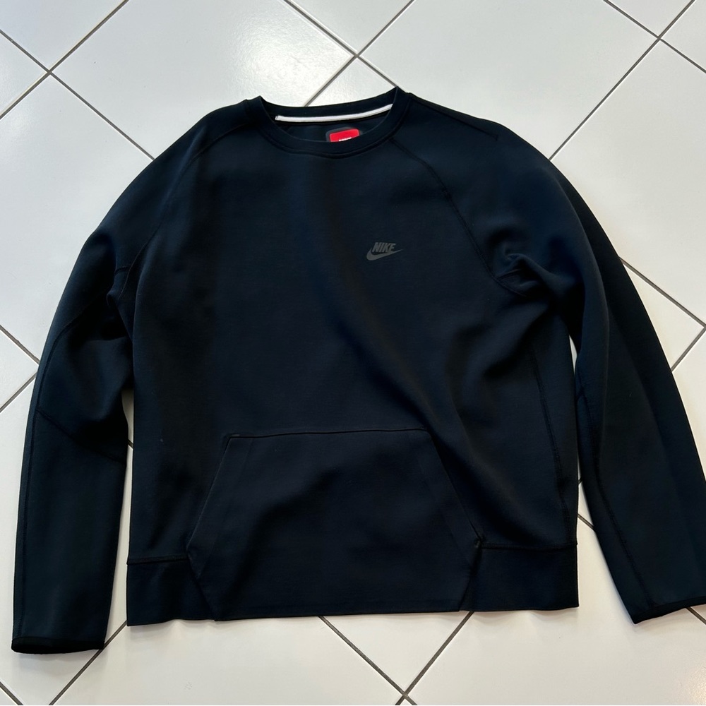 Black Nike Performance Pullover - image 1